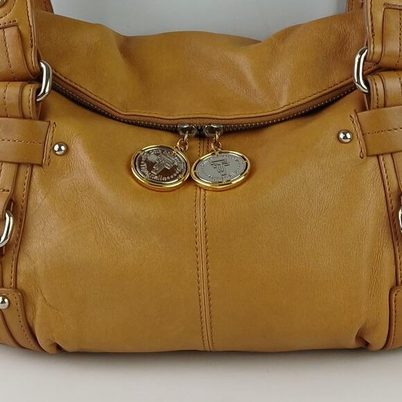 Tignanello 20th Anniversary Y2K Buttery Soft Shoulder Bag Caramel/Camel - Picture 3 of 9